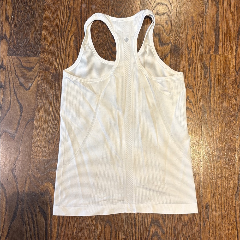 Lululemon Swifty Tech Racerback - Picture 2 of 4